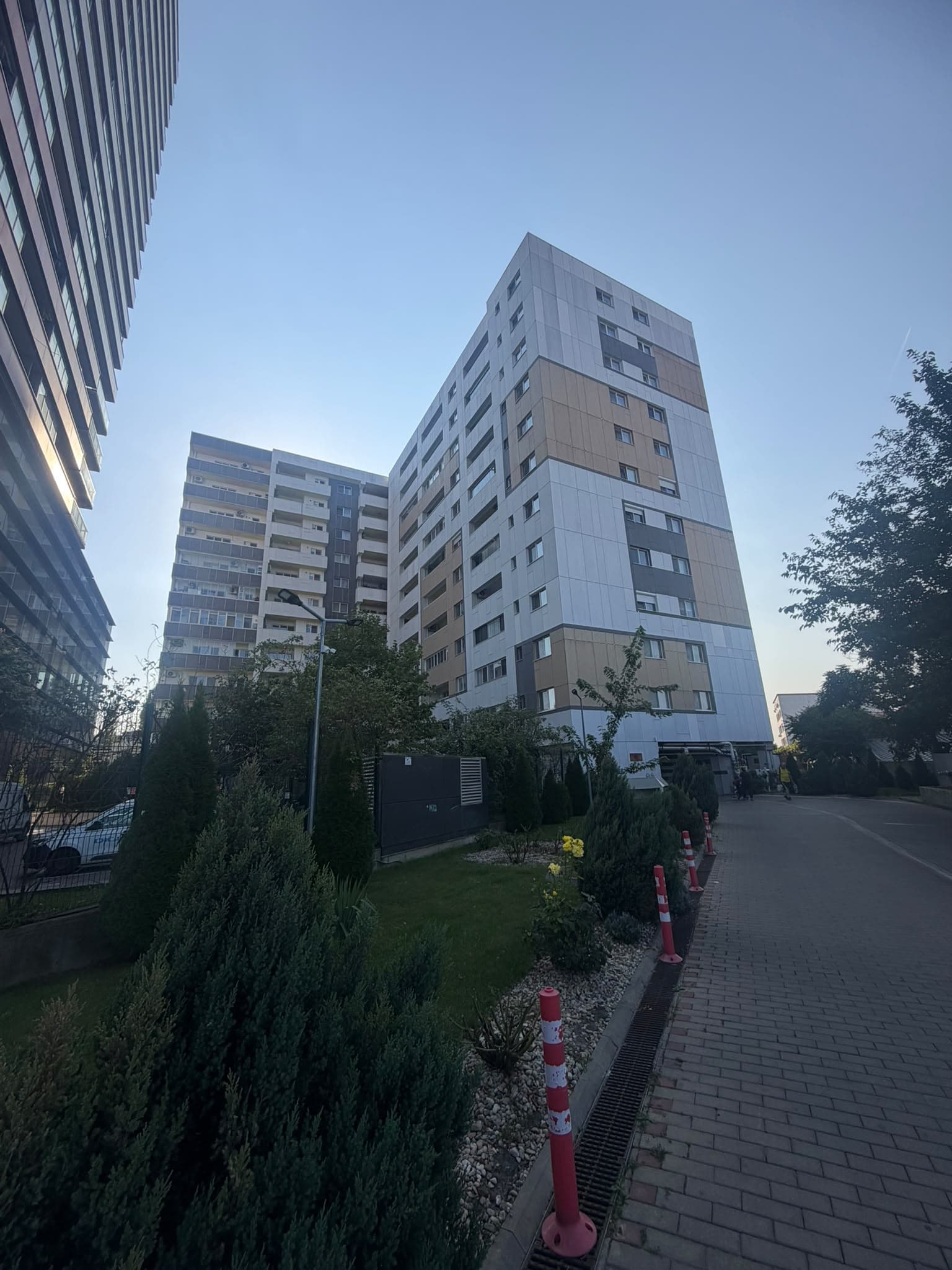 Fațada blocului din cartierul Berceni