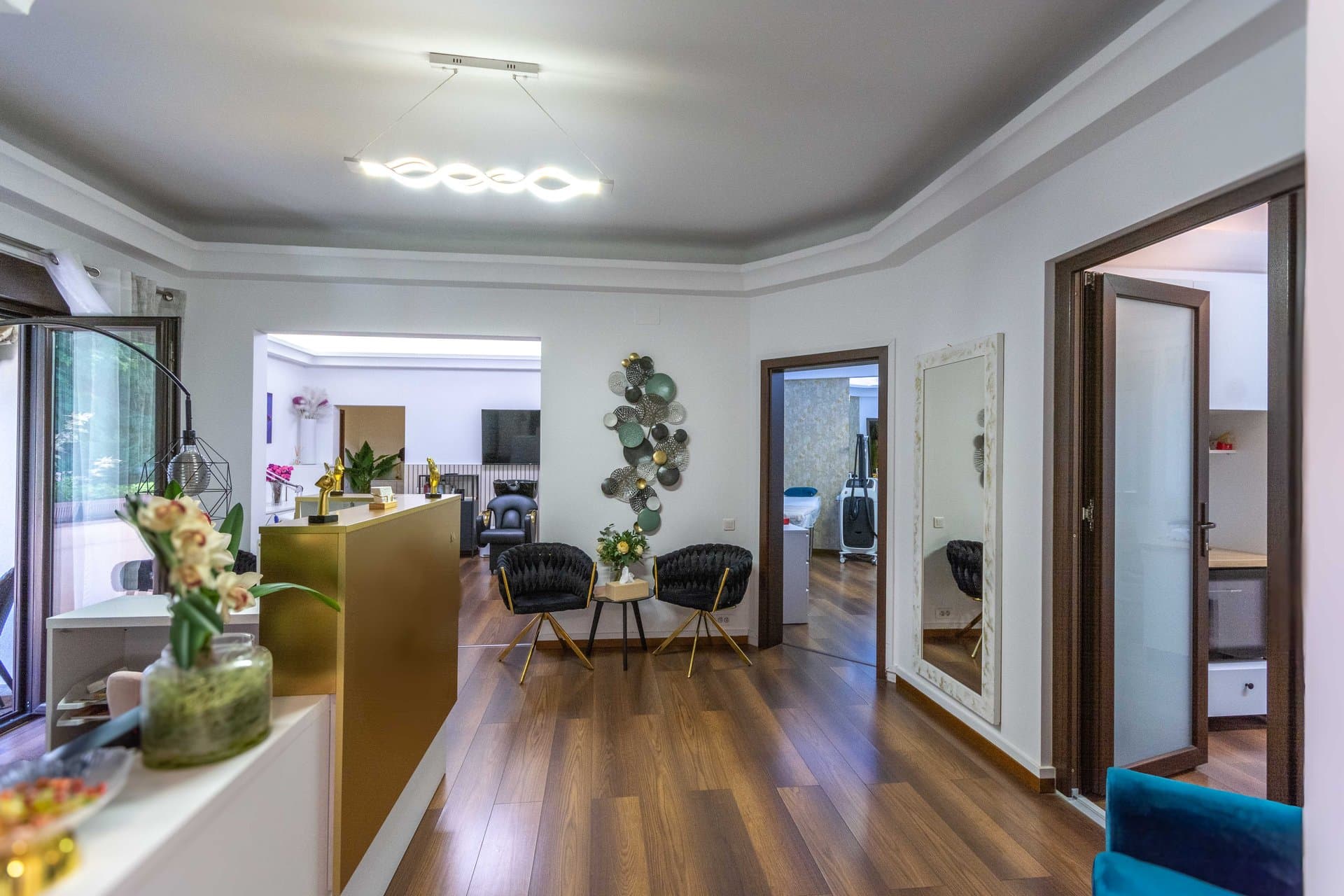 Kiseleff | Arcul de Triumf | Mareșal Averescu Apartament 4 camere, garaj, curte — Arcul de Triumf, București