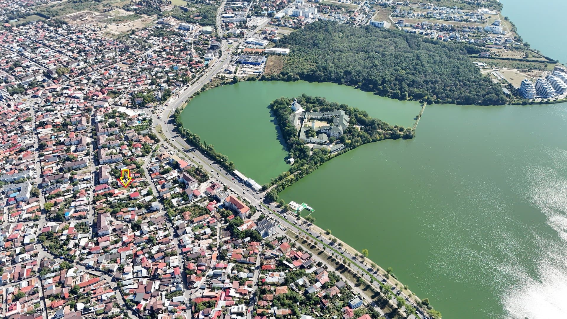Plan conceptual teren, cu acces și utilități