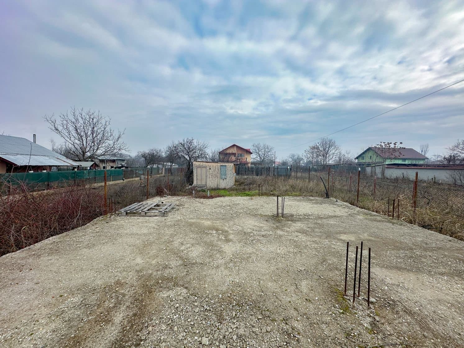 Mihăilești - teren împrejmuit 401mp, cu puț, COMISION 0 — Mihailesti, Mihailesti