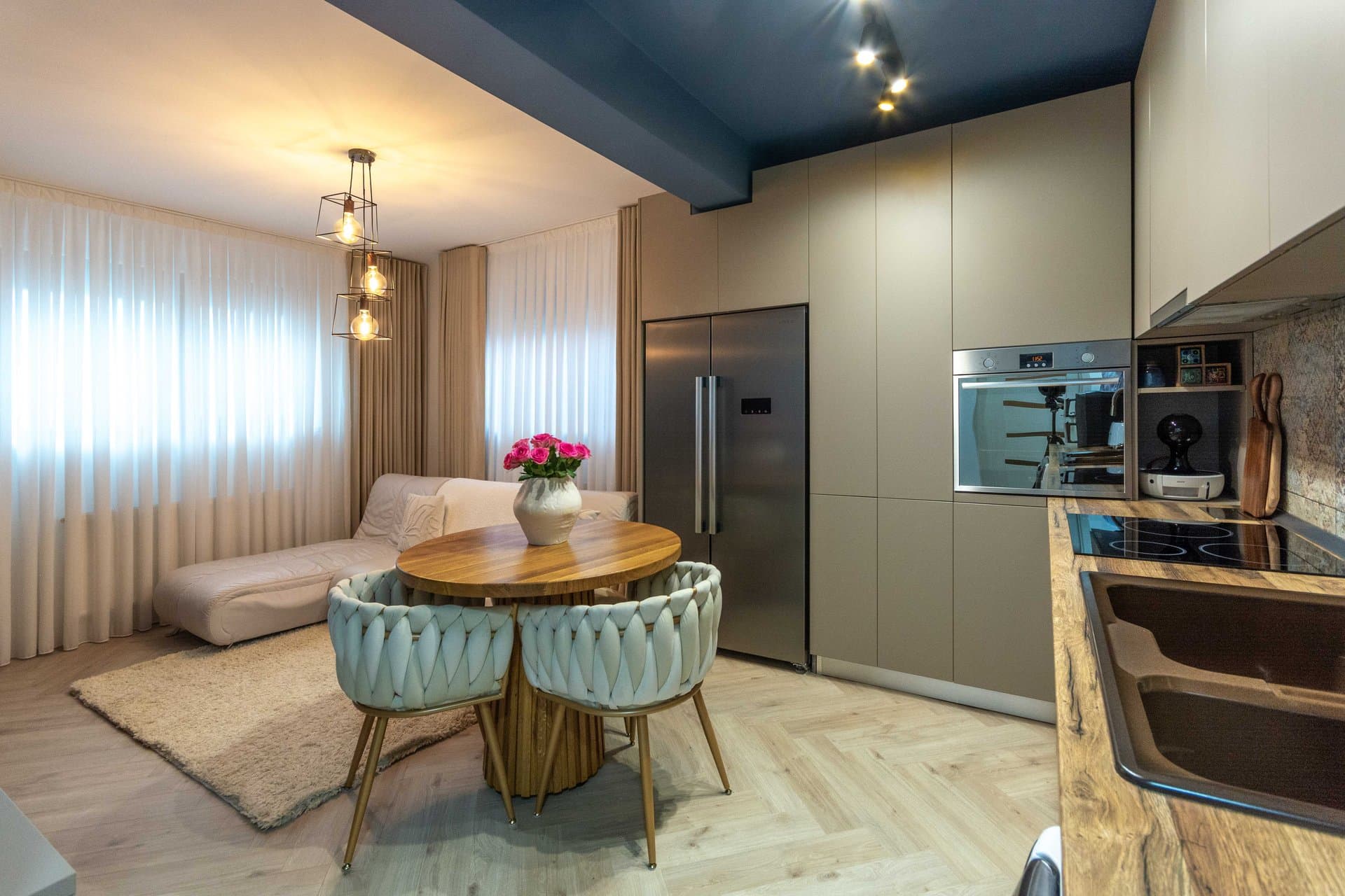 Bucureștii Noi, Chitila, Ap. 3 camere de vanzare, 13 Min Metrou Jiului, Renovat Lux, demisol — Bucurestii Noi, București