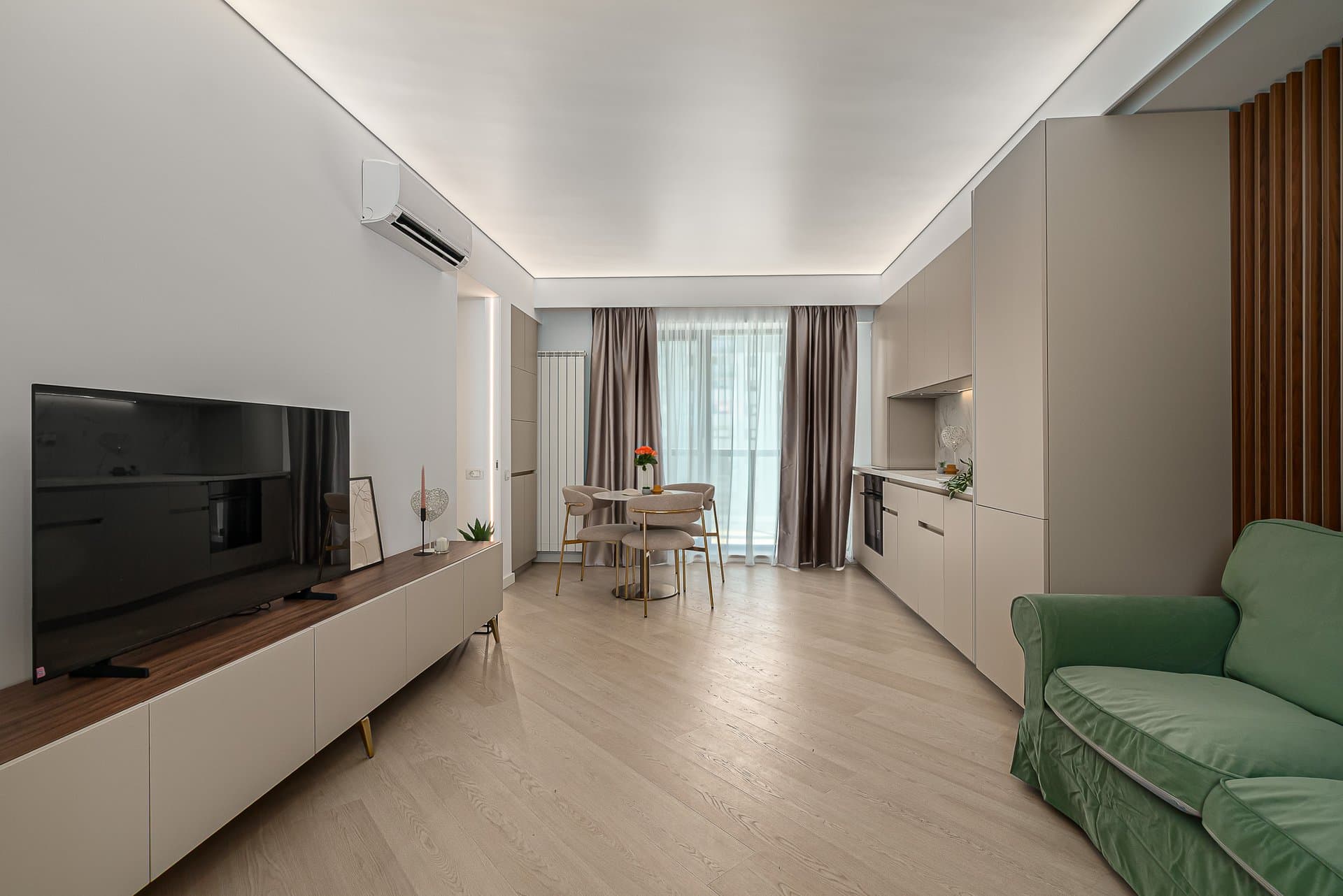 Apartament 2 camere cu loc de parcare în Cortina North – Eleganță, confort — Pipera, București
