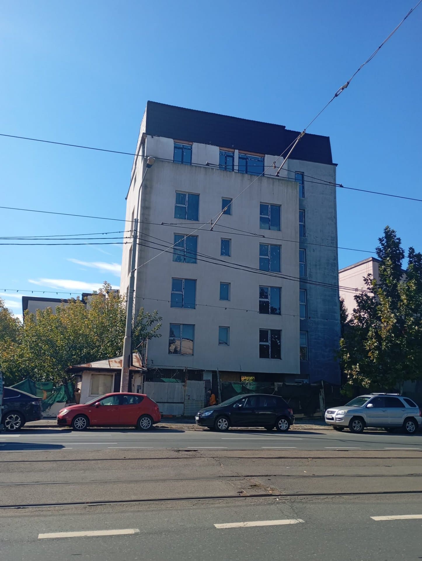 Vând bloc locuințe colective la GRI stradal – Șos. Chitilei- 848000Euro — Chitila, București