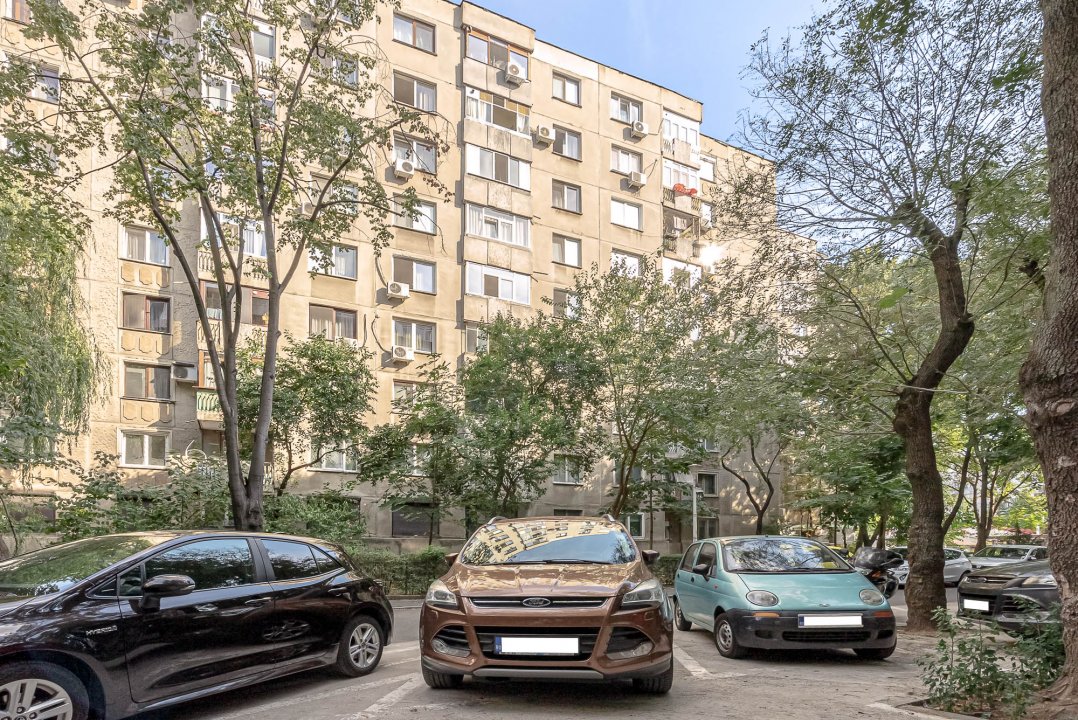 Apartament 3 camere, decomandat, Crangasi - Giulesti