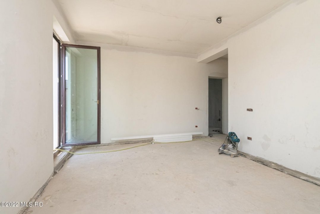 Probabil cea mai mare si frumoasa casa din zona!