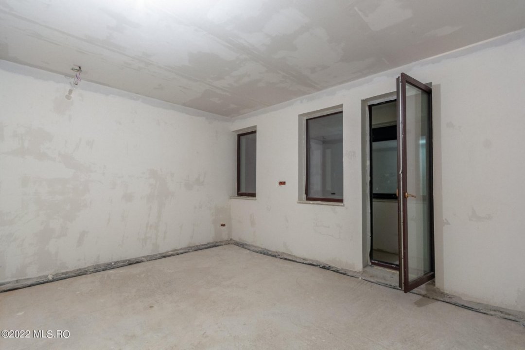 Probabil cea mai mare si frumoasa casa din zona!