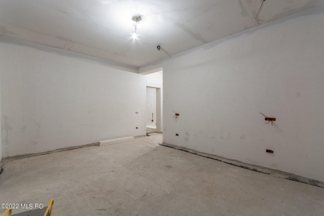Probabil cea mai mare si frumoasa casa din zona!