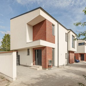 Vila individuala noua in Otopeni -  centru