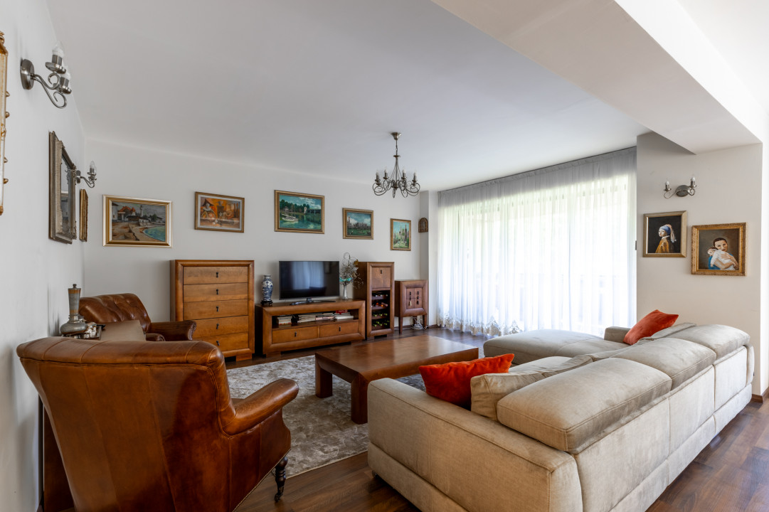 STEFAN CEL MARE - CENTRAL PARK, 4 CAMERE 190 MP TOTAL!