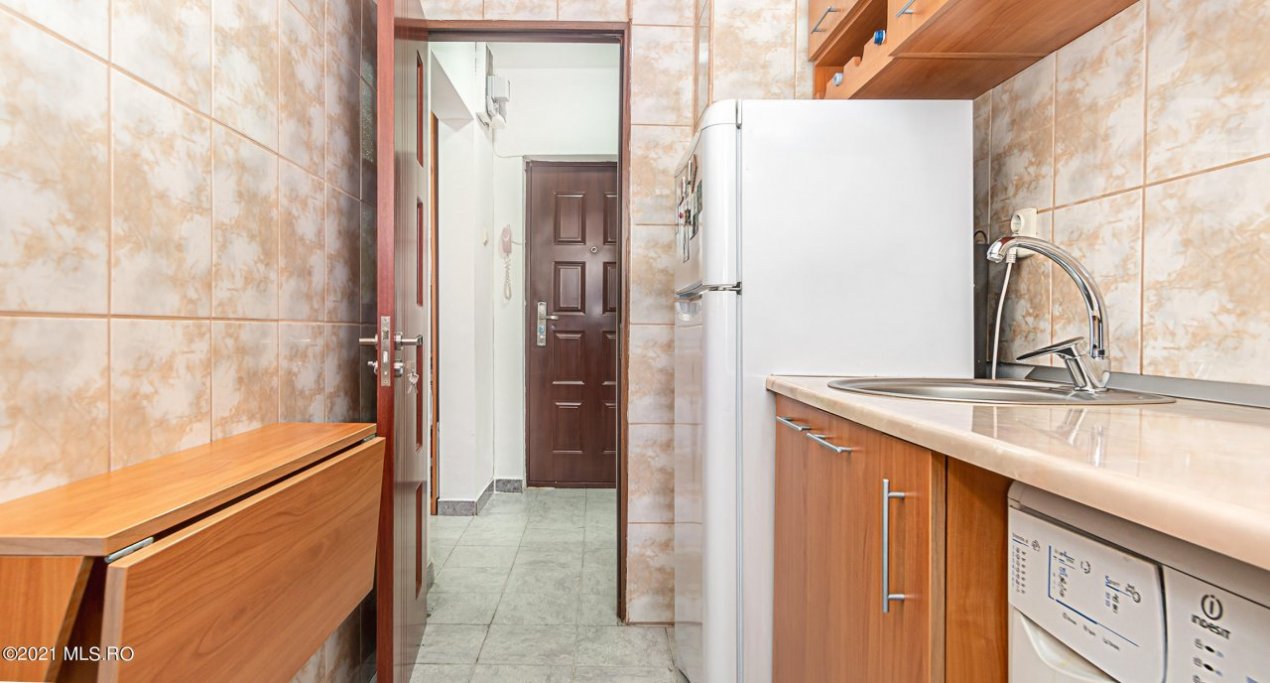 Garsoniera decomandata metrou Dristor - Mihai Bravu- Rompetrol