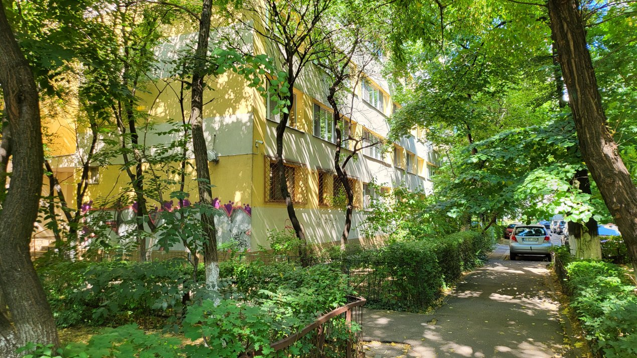 Bomba in Colentina! 2 camere si mult de renovat la el! 