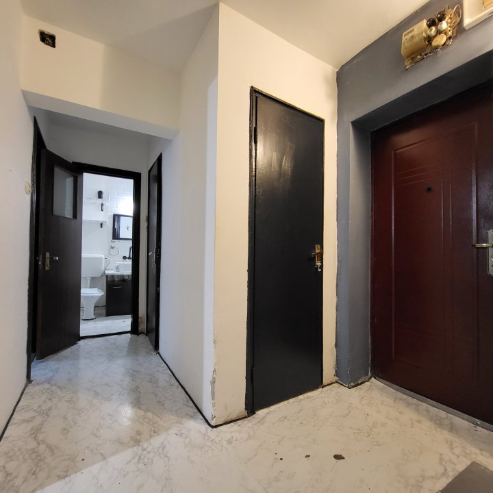 Bomba in Colentina! 2 camere si mult de renovat la el! 