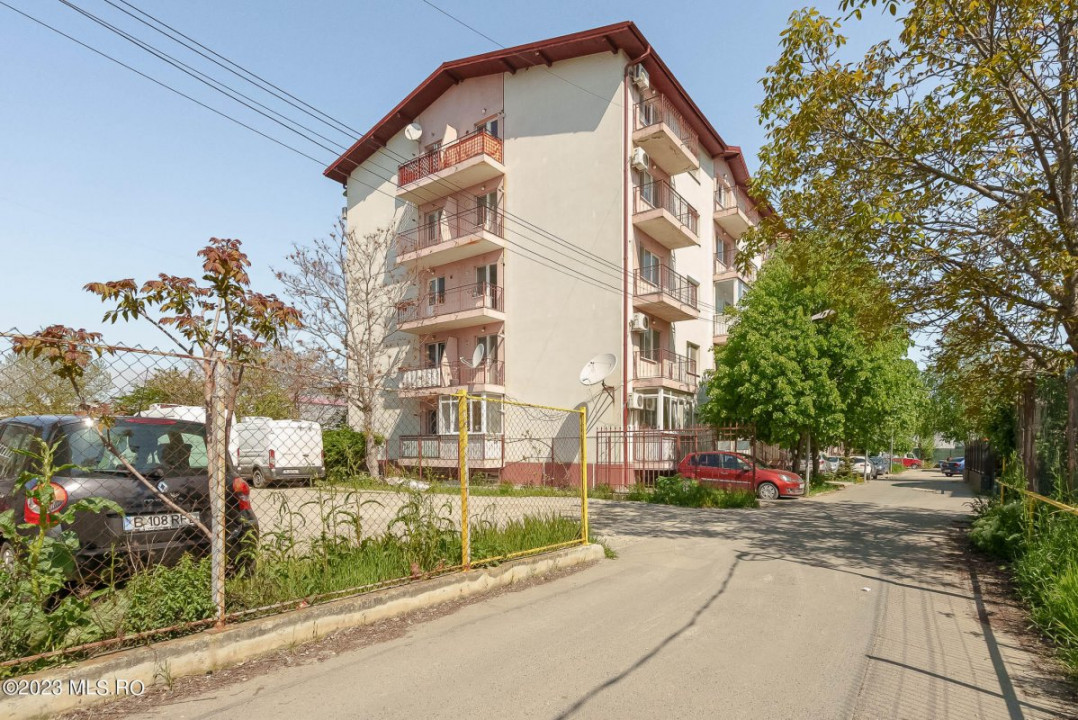 RECENT VANDUT! 1 Decembrie -Garsoniera spatioasa cu loc de parcare si boxa