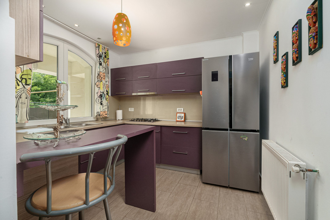 Vila individuala, 5 camere, teren generos si vegetatie matura - central Otopeni