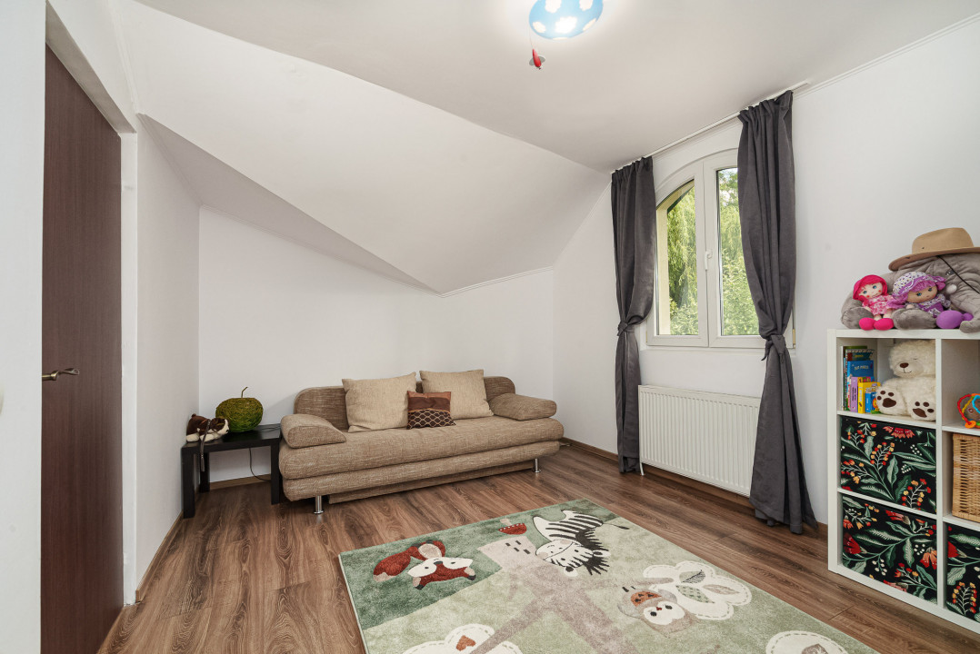 Vila individuala, 5 camere, teren generos si vegetatie matura - central Otopeni