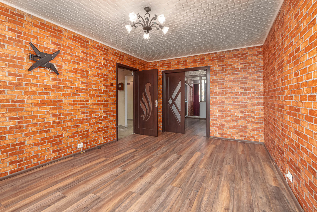 Apartament 4 camere Piata Minis-Baraje