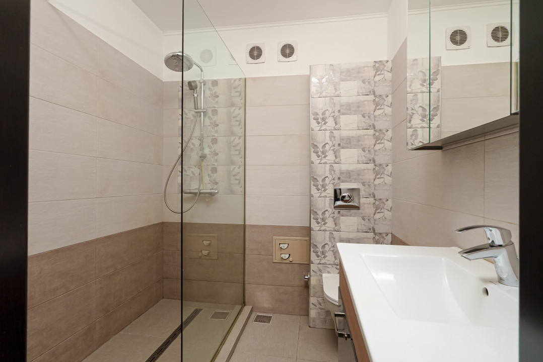 Apartament 4 camere Piata Minis-Baraje