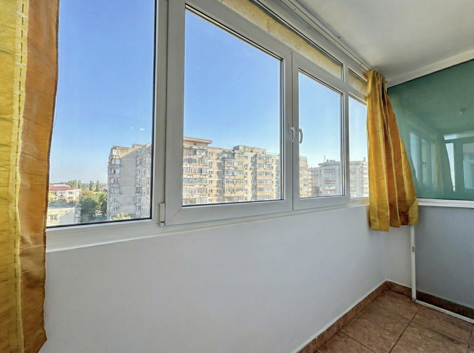 Un 3 camere corect. Si extrem de interesant!