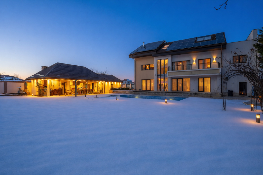 CORBEANCA - ROSE GARDEN, VILA 500 MP, LOT 1100 MP, LA CHEIE!