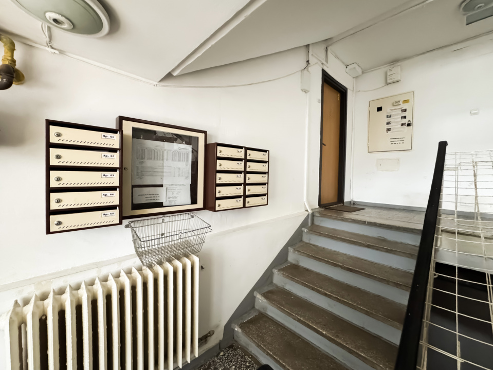 Garsonieră Decomandată 33mp | Bloc Reabilitat (1980) Berceni, Grădiștea.