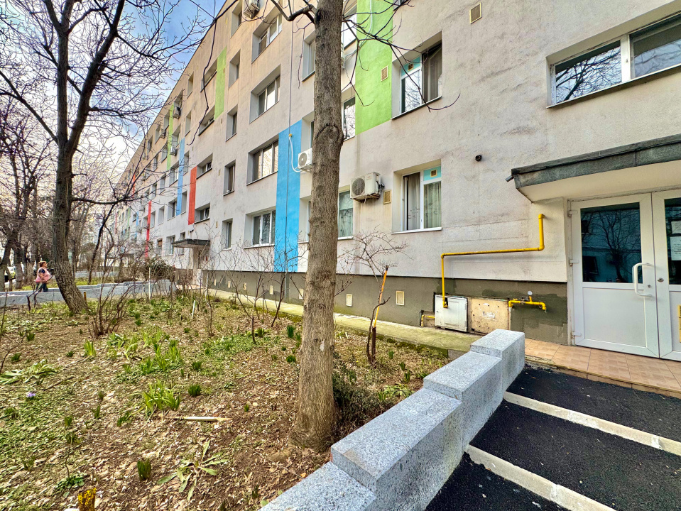 Garsonieră Decomandată 33mp | Bloc Reabilitat (1980) Berceni, Grădiștea.