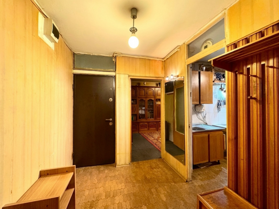 Apartament 3 camere Pantelimon Piata Delfinului