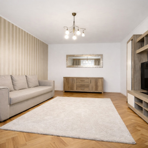 3 camere cu centrala proprie si loc de parcare 