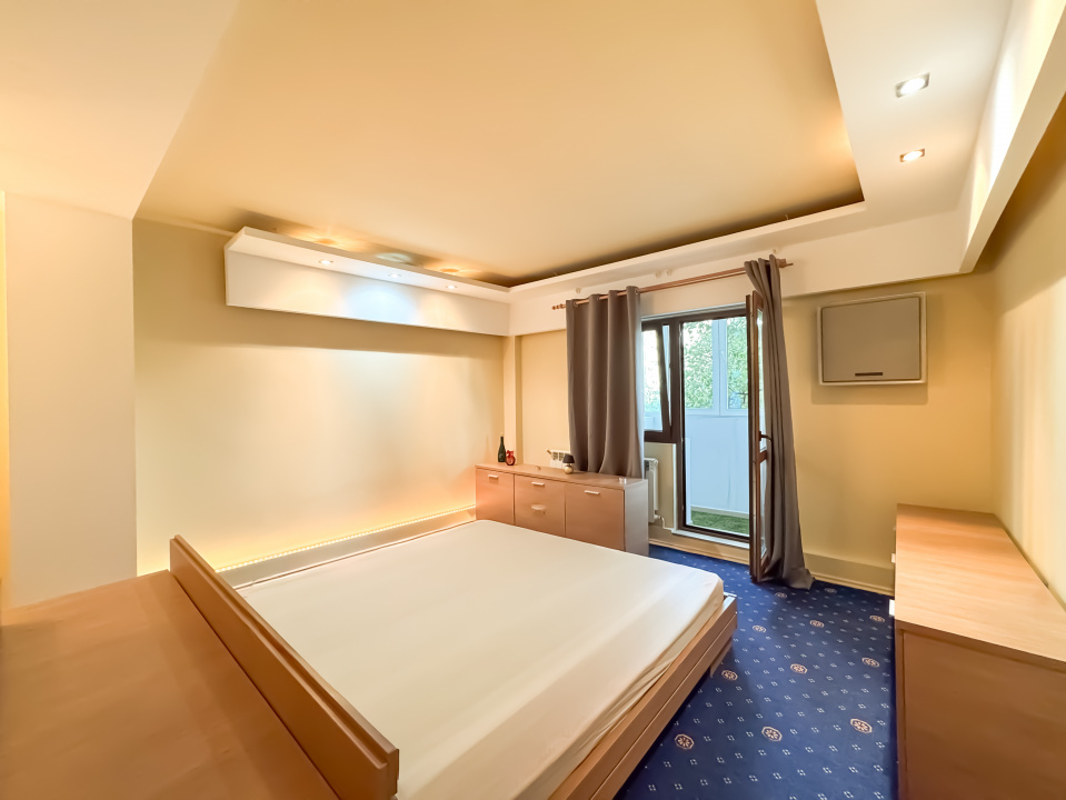 Apartament mare si spatios - Unirii - Anastasie Panu - Centrala proprie!