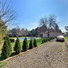 Casa de vacanta cu piscina si teren de tenis in Belciugatele langa lac